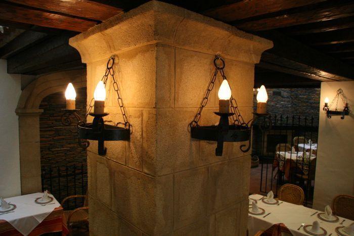 Hostal Torre De Guzman コニル・デ・ラ・フロンテラ エクステリア 写真