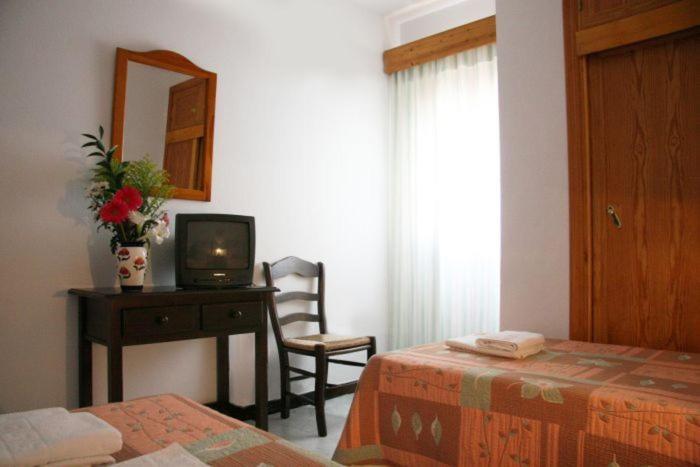 Hostal Torre De Guzman コニル・デ・ラ・フロンテラ 部屋 写真